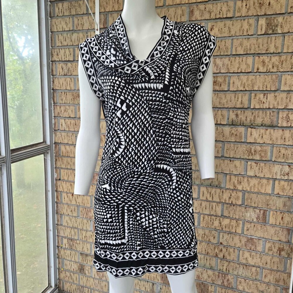BCBGmaxazria small dress